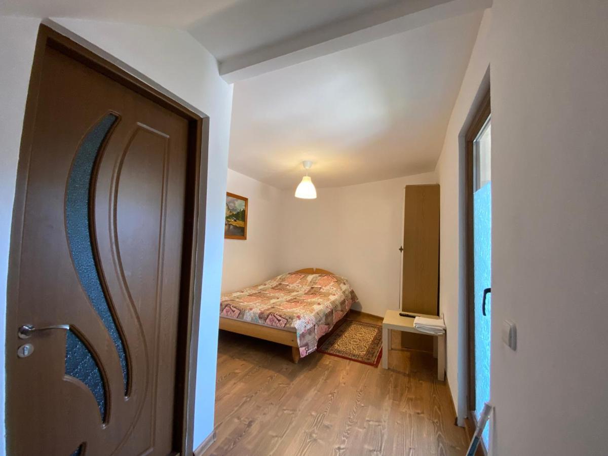 Casa Mili Hotel Grinties Ngoại thất bức ảnh